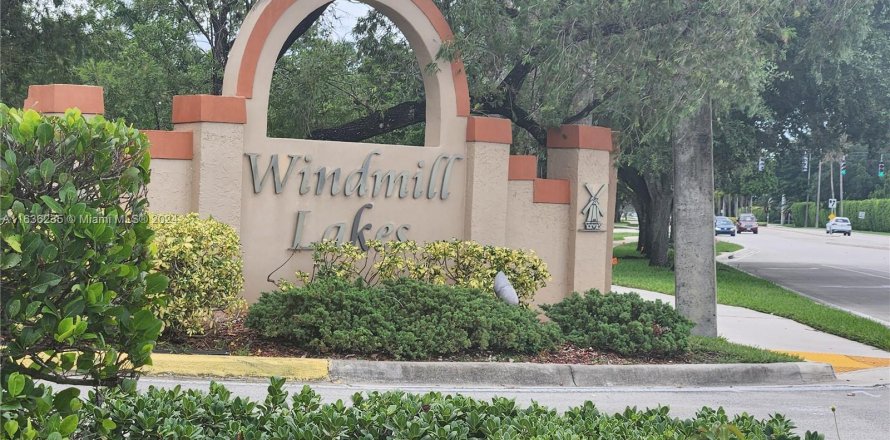 Condo in Pembroke Pines, Florida, 2 bedrooms  № 1305820