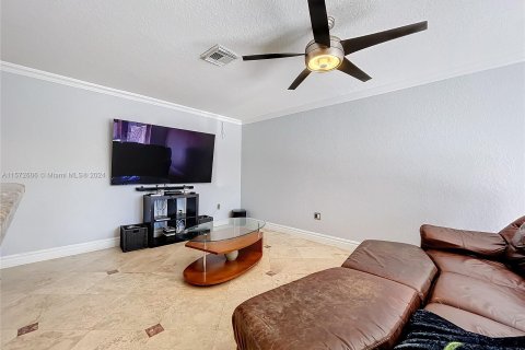 Casa en venta en Miramar, Florida, 4 dormitorios, 209.4 m2 № 1134729 - foto 25