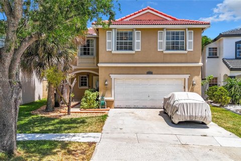 Villa ou maison à vendre à Miramar, Floride: 4 chambres, 209.4 m2 № 1134729 - photo 1