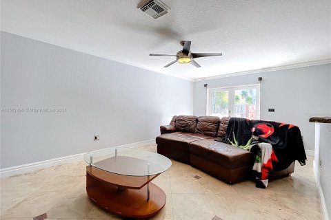 Casa en venta en Miramar, Florida, 4 dormitorios, 209.4 m2 № 1134729 - foto 26