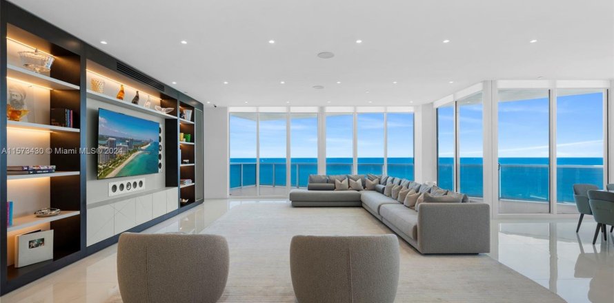 Condominio en Bal Harbour, Florida, 4 dormitorios  № 1138506