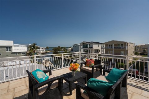 Casa en venta en Key Largo, Florida, 4 dormitorios, 243.87 m2 № 1138544 - foto 17