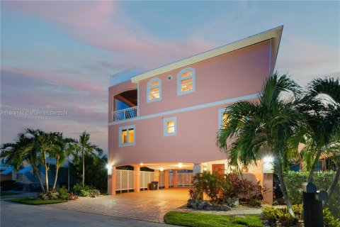 Casa en venta en Key Largo, Florida, 4 dormitorios, 243.87 m2 № 1138544 - foto 2