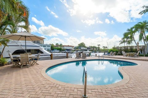 Condominio en venta en Highland Beach, Florida, 2 dormitorios, 124.77 m2 № 810407 - foto 13