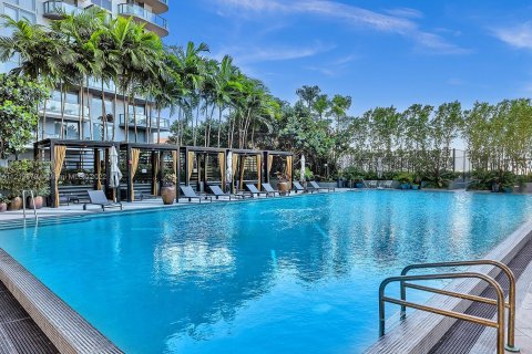 Condo in Miami, Florida, 1 bedroom  № 11460 - photo 16