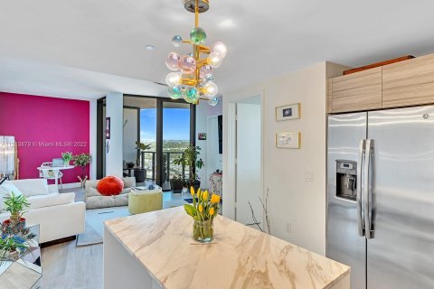 Condominio en alquiler en Miami, Florida, 1 dormitorio, 63.27 m2 № 11460 - foto 5