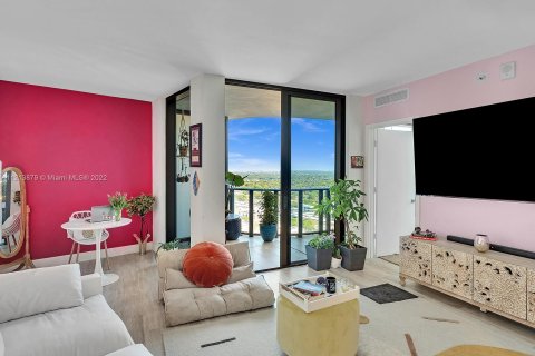 Condo in Miami, Florida, 1 bedroom  № 11460 - photo 7