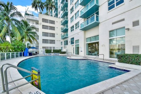 Apartamento en alquiler en Miami Beach, Florida, 2 dormitorios № 1365865 - foto 27