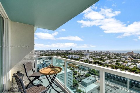 Apartamento en alquiler en Miami Beach, Florida, 2 dormitorios № 1365865 - foto 20