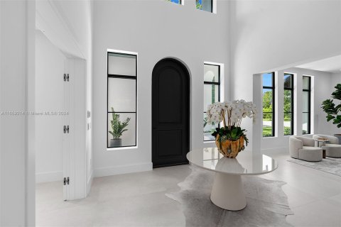 Villa ou maison à vendre à Miami, Floride: 6 chambres, 513.47 m2 № 1365787 - photo 12