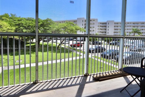 Condominio en venta en Aventura, Florida, 2 dormitorios, 100.61 m2 № 1365823 - foto 25