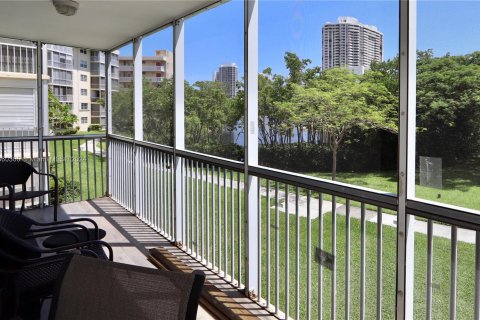 Condominio en venta en Aventura, Florida, 2 dormitorios, 100.61 m2 № 1365823 - foto 4