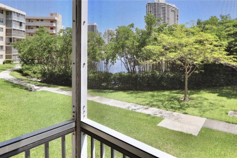 Copropriété à vendre à Aventura, Floride: 2 chambres, 100.61 m2 № 1365823 - photo 3