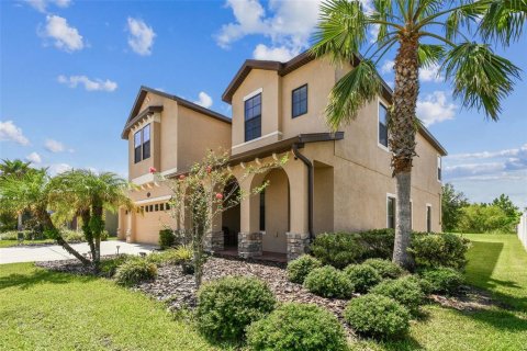 Villa ou maison à vendre à Tampa, Floride: 5 chambres, 317.17 m2 № 1288238 - photo 5