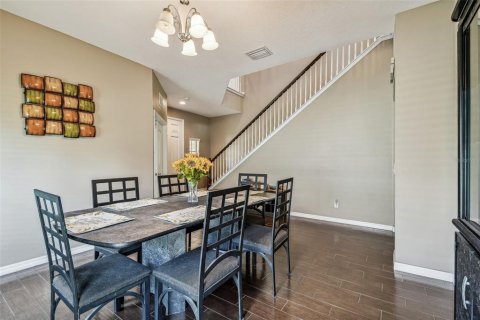 Casa en venta en Tampa, Florida, 5 dormitorios, 317.17 m2 № 1288238 - foto 15