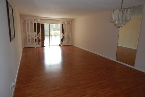 Condominio en venta en Lauderhill, Florida, 2 dormitorios, 129.13 m2 № 694824 - foto 29