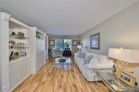 Copropriété à vendre à Largo, Floride: 2 chambres, 91.04 m2 № 1368434 - photo 3