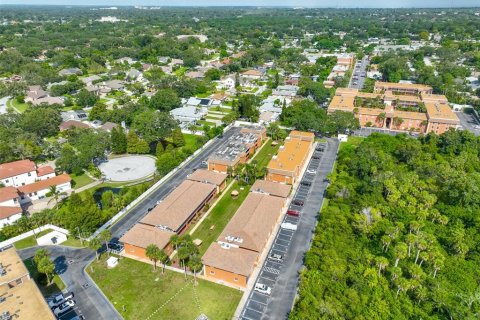 Condo in Largo, Florida, 2 bedrooms  № 1368434 - photo 29