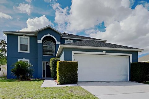 House in Orlando, Florida 4 bedrooms, 183.67 sq.m. № 1368470 - photo 1