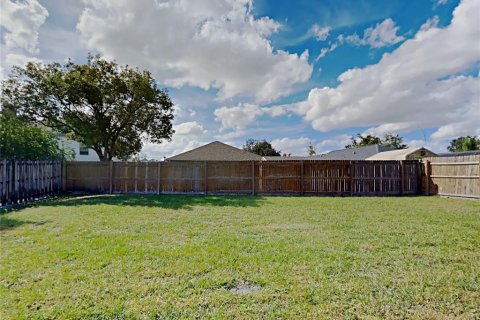 Villa ou maison à louer à Orlando, Floride: 4 chambres, 183.67 m2 № 1368470 - photo 4