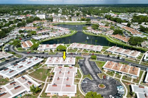 Condo in Holiday, Florida, 1 bedroom  № 1249440 - photo 2