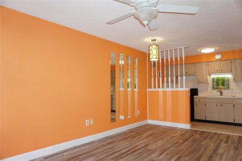 Condominio en venta en Holiday, Florida, 1 dormitorio, 55.74 m2 № 1249440 - foto 8