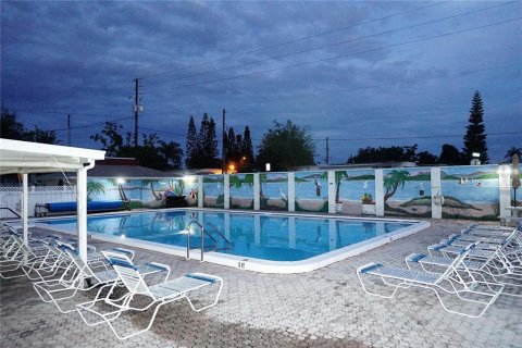 Copropriété à vendre à Holiday, Floride: 1 chambre, 55.74 m2 № 1249440 - photo 5