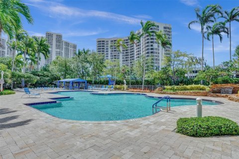 Copropriété à vendre à Aventura, Floride: 3 chambres, 159.23 m2 № 1170558 - photo 8