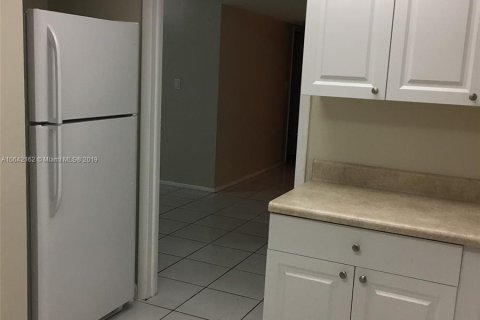 Condominio en venta en Lauderhill, Florida, 2 dormitorios, 94.39 m2 № 1392 - foto 8
