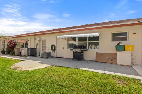 Condo in Delray Beach, Florida, 1 bedroom  № 1100249 - photo 12