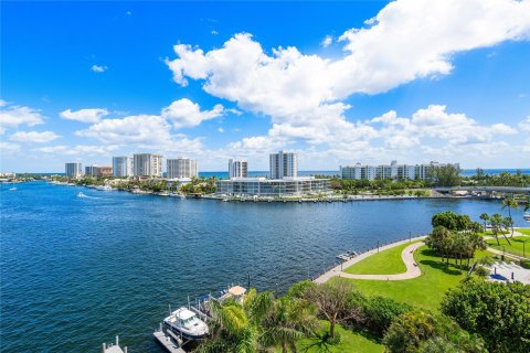 Condo in Boca Raton, Florida, 3 bedrooms  № 1100200 - photo 13