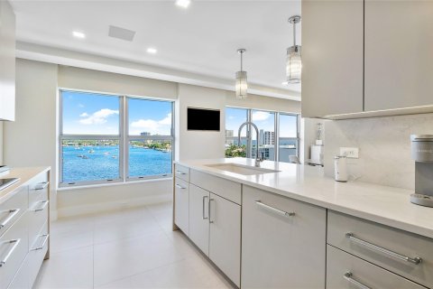 Condominio en venta en Boca Raton, Florida, 3 dormitorios, 177.26 m2 № 1100200 - foto 26