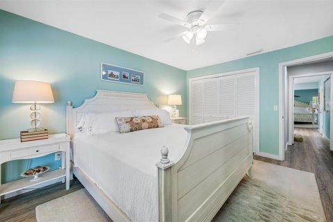 Casa en venta en Tampa, Florida, 4 dormitorios, 249.26 m2 № 1086940 - foto 29