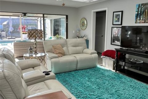 Casa en venta en Tampa, Florida, 4 dormitorios, 249.26 m2 № 1086940 - foto 6