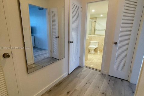 Copropriété à louer à Miami Beach, Floride: 2 chambres, 126.35 m2 № 6790 - photo 9