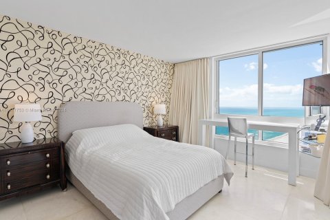 Copropriété à vendre à Miami Beach, Floride: 2 chambres, 122.82 m2 № 1393494 - photo 13