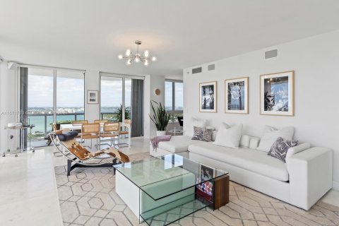 Copropriété à vendre à Miami Beach, Floride: 2 chambres, 122.82 m2 № 1393494 - photo 1