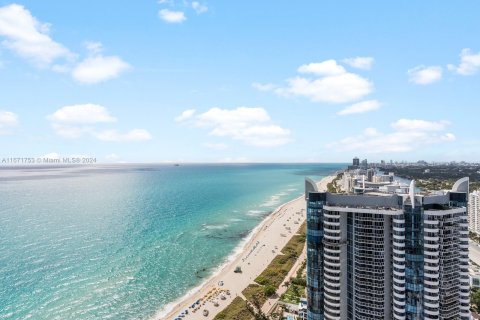 Copropriété à vendre à Miami Beach, Floride: 2 chambres, 122.82 m2 № 1393494 - photo 24