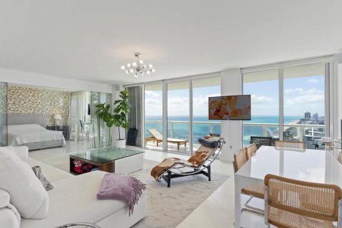 Copropriété à vendre à Miami Beach, Floride: 2 chambres, 122.82 m2 № 1393494 - photo 3