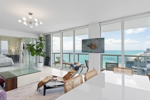 Copropriété à vendre à Miami Beach, Floride: 2 chambres, 122.82 m2 № 1393494 - photo 4