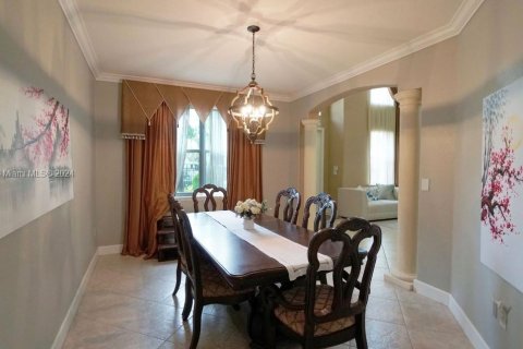 Casa en venta en Miami, Florida, 4 dormitorios, 240.52 m2 № 1393472 - foto 9