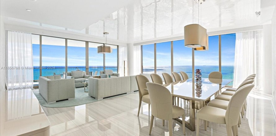 Condo in Sunny Isles Beach, Florida, 5 bedrooms  № 1365497