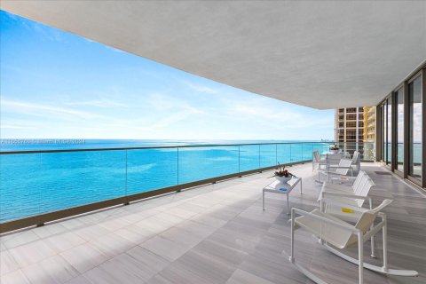 Condo in Sunny Isles Beach, Florida, 5 bedrooms  № 1365497 - photo 7