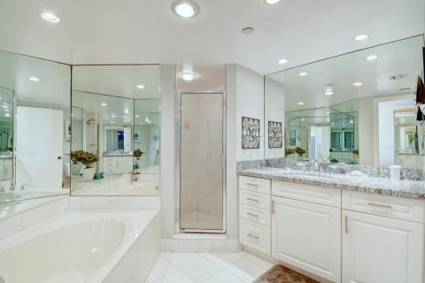 Copropriété à vendre à Boca Raton, Floride: 2 chambres, 165.83 m2 № 1100883 - photo 11