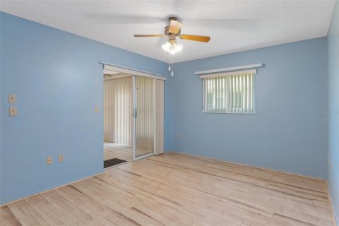 House in New Port Richey, Florida 2 bedrooms, 99.59 sq.m. № 1308379 - photo 19