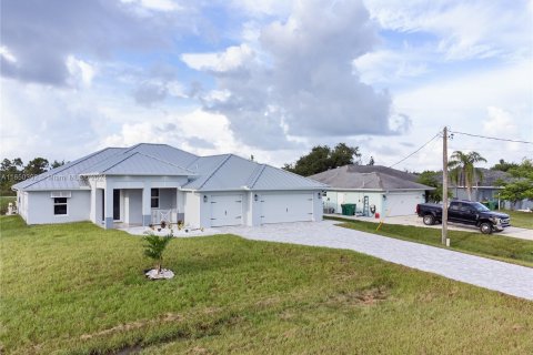 Villa ou maison à vendre à Port Charlotte, Floride: 3 chambres, 225.1 m2 № 1332904 - photo 10