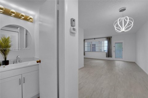 Copropriété à vendre à Deerfield Beach, Floride: 1 chambre, 66.43 m2 № 1321634 - photo 21