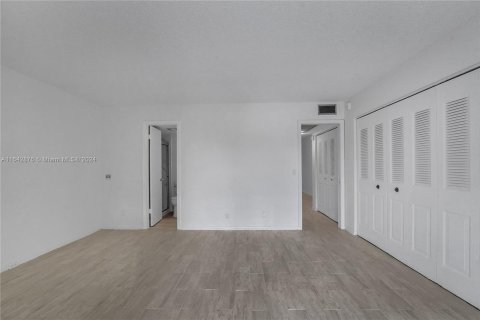 Copropriété à vendre à Deerfield Beach, Floride: 1 chambre, 66.43 m2 № 1321634 - photo 20