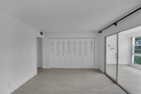 Copropriété à vendre à Deerfield Beach, Floride: 1 chambre, 66.43 m2 № 1321634 - photo 15