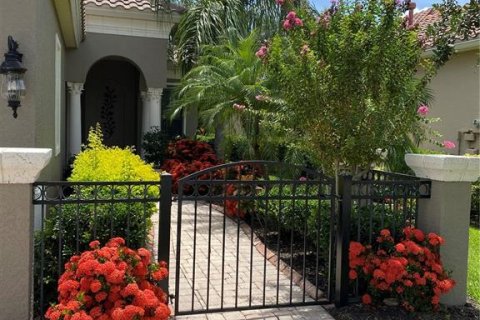 Villa ou maison à louer à Lakewood Ranch, Floride: 2 chambres, 203.08 m2 № 1364619 - photo 2